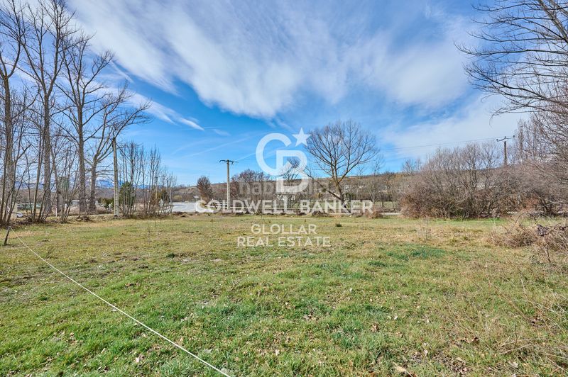 Foto 8666d093-23d0-4f88-b616-69ffff5794c7. Terreny residencial a Ur