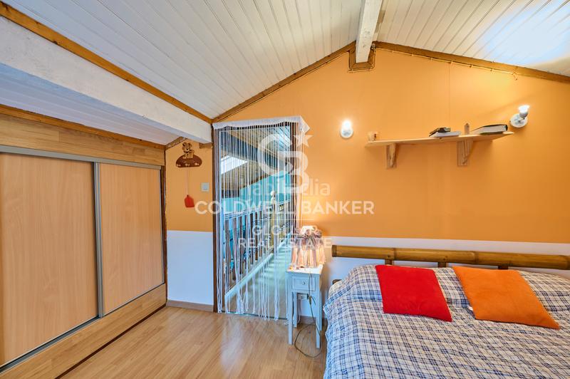 Foto fdb3087c-bd22-4718-ba72-99d699d176c2. Haus mit heizung in Err