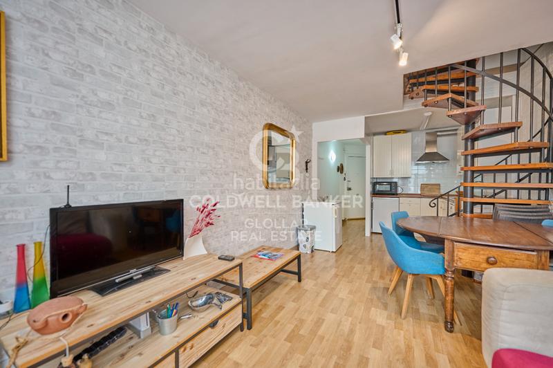 Foto b68c6809-b9c4-442b-bc1e-1d53dbfcb5ce. Piccolo appartamento con camino riscaldamento in Alp