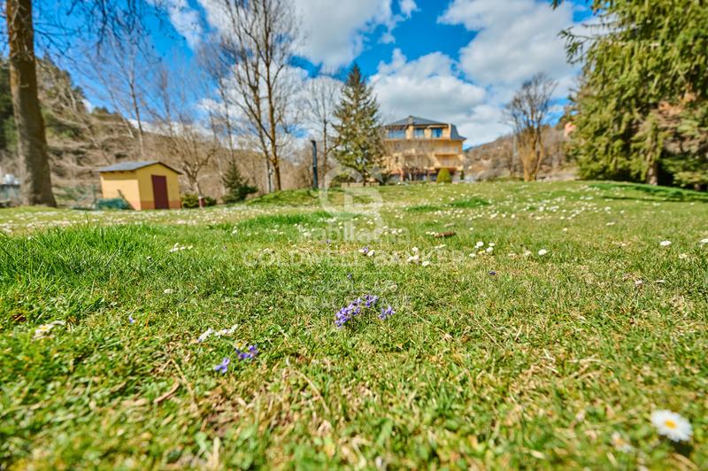 Foto b78866b8-ba94-4c76-90e1-f0927eef7981. Piccolo appartamento con camino riscaldamento parcheggio piscina in Montellà i Martinet