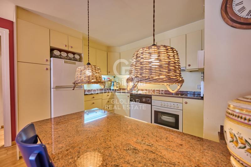 Foto e4fc0996-408a-466a-81ea-7f4f1bc6f02a. Piccolo appartamento con camino riscaldamento parcheggio piscina in Montellà i Martinet