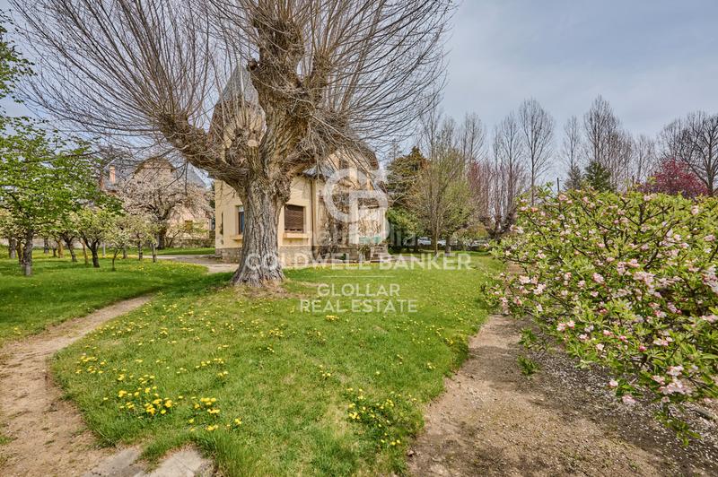 Foto 02ff1c61-0955-40e1-80cf-c3b039a1d608. Haus mit kamin heizung parking in Puigcerdà