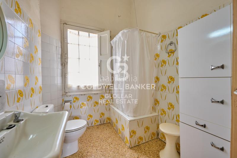 Foto 0fde3d0a-40e2-4372-b347-645f65d4e21b. Haus mit kamin heizung parking in Puigcerdà