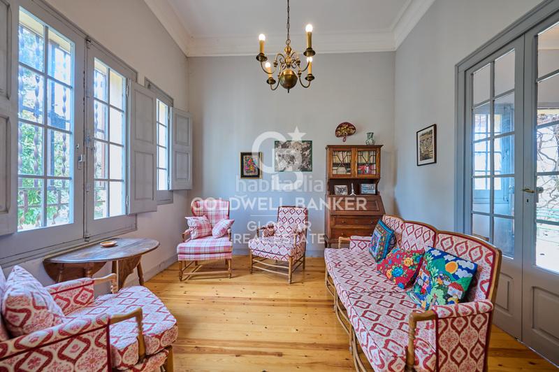 Foto 2a94f3db-e912-403e-8852-43fae88cb2f4. Haus mit kamin heizung parking in Puigcerdà