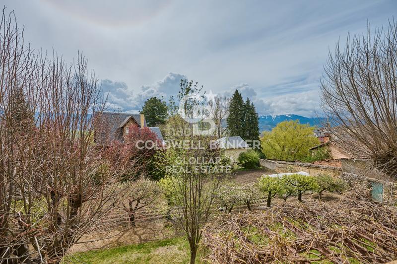 Foto 3b27ccdf-daff-4b3e-befc-482bcfa75dd8. Haus mit kamin heizung parking in Puigcerdà