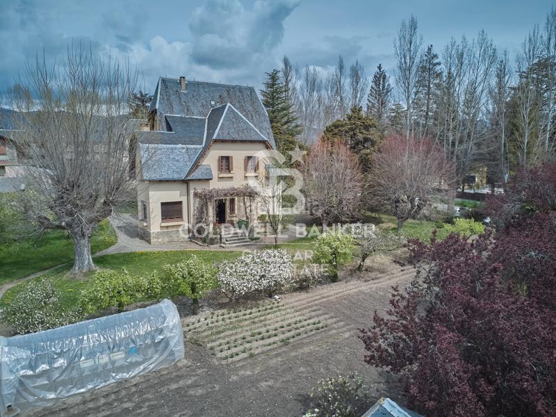 Foto 4588dde9-6c6a-444d-a184-1bc5eb32f3ed. Haus mit kamin heizung parking in Puigcerdà