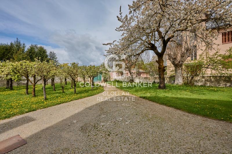 Foto 6d54f469-e86d-4dd5-b883-c11fcfeb9016. Haus mit kamin heizung parking in Puigcerdà