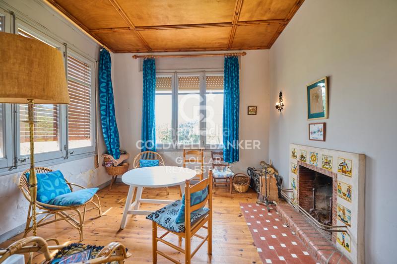 Foto 740dcd37-e7ab-49d4-8a2b-a3f2f5cf921c. Haus mit kamin heizung parking in Puigcerdà