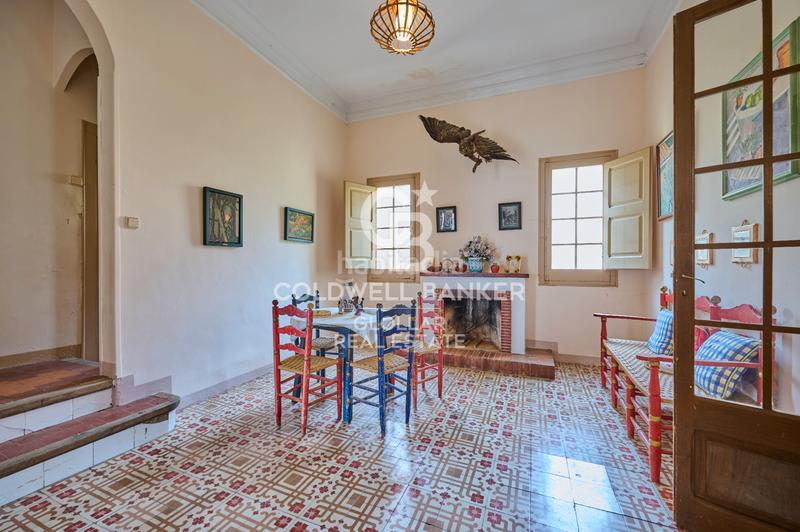 Foto b6988e95-0cb3-4e43-bf59-546fc2eb3653. Haus mit kamin heizung parking in Puigcerdà