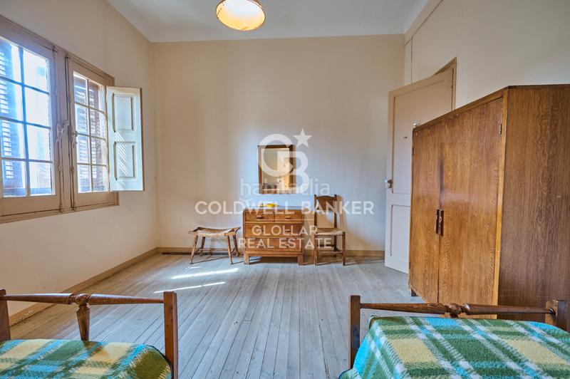 Foto e816237f-89a2-40ca-a029-9e68b3d2774f. Haus mit kamin heizung parking in Puigcerdà