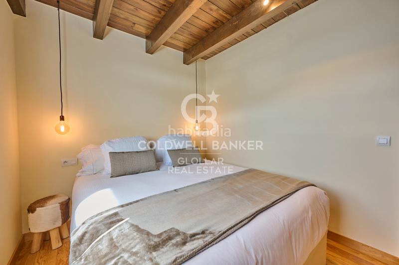 Foto 138dbad2-9887-4808-aec4-9a9cfd3b86e8. Apartamento encantador ático con taza y vistas en Err
