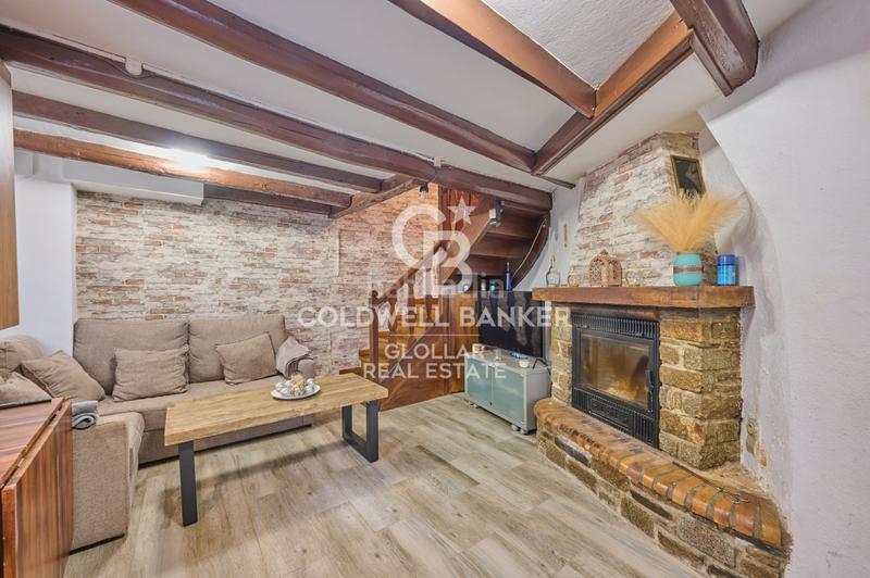 Foto bf9ce68a-d283-41cd-b48b-02933bcf45b4. Casale con camino riscaldamento in Latour de Carol