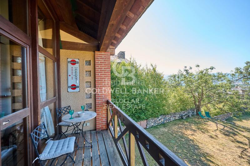 Foto 0cf2a87e-134d-4776-b38e-51f75ef79490. Location mas avec cheminée chauffage dans Ur