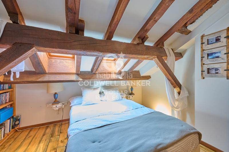 Foto 7ab698bb-94ea-470d-ac4e-486c479657e5. Location mas avec cheminée chauffage dans Ur