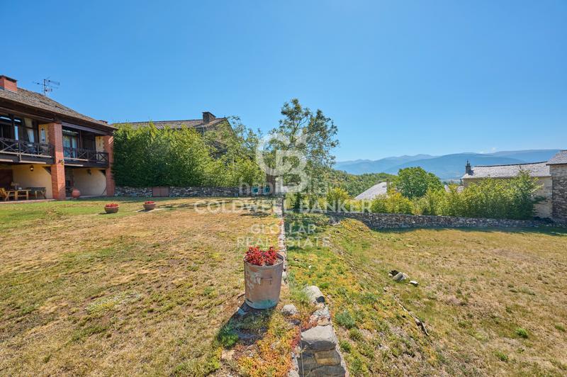 Foto 83770d88-c908-4d39-aaf6-537cf879a2e6. Location mas avec cheminée chauffage dans Ur