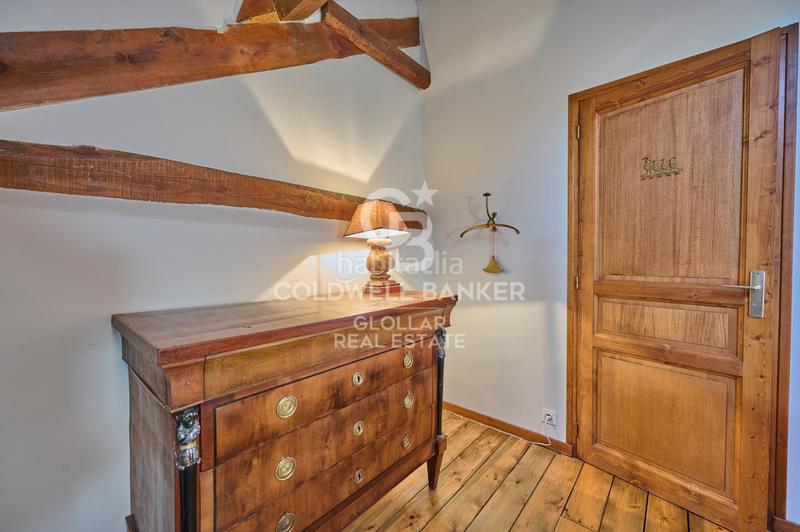 Foto 8c106ce0-da9b-4614-86b0-b9e9d16582bc. Location mas avec cheminée chauffage dans Ur