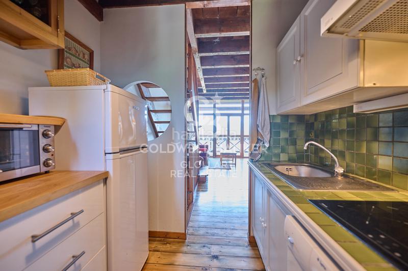 Foto d864b9b1-df4e-4c21-b9c1-83eed26386fa. Location mas avec cheminée chauffage dans Ur