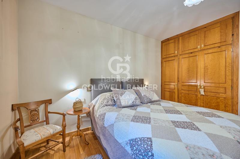 Foto c9b4a6f6-d01d-4565-a070-791564799bfc. Apartament amb xemeneia aparcament a Puigcerdà