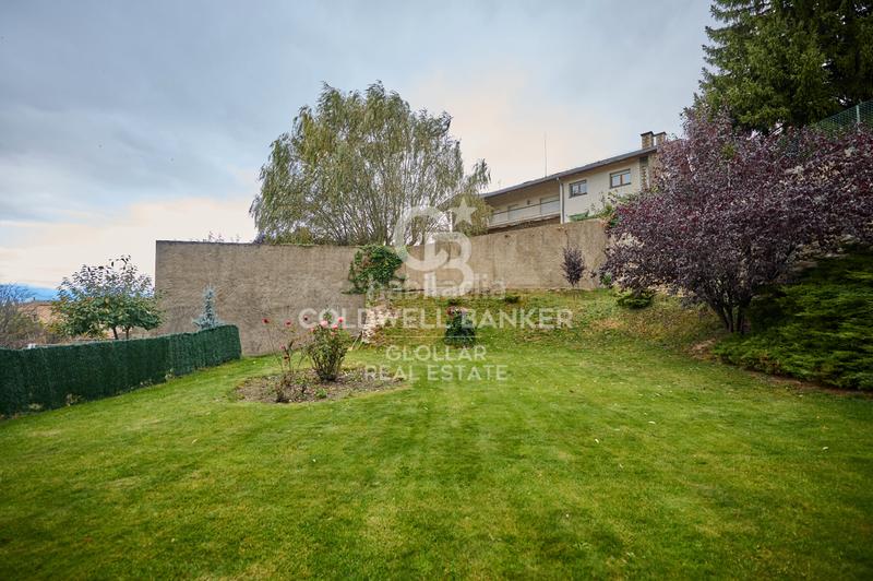 Foto d2ae0545-844d-4d25-8d88-83b8308f68f1. Apartament amb xemeneia aparcament a Puigcerdà