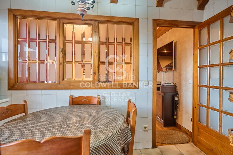 Foto de1ba6d2-37fc-4bba-b0f3-1e0a555aff40. Apartament amb xemeneia aparcament a Puigcerdà