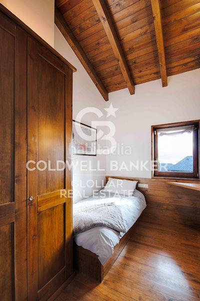 Foto cb53f5bf-220d-4bf2-903a-04a952d5c49b. Dúplex amb xemeneia calefacció aparcament a Guils de Cerdanya