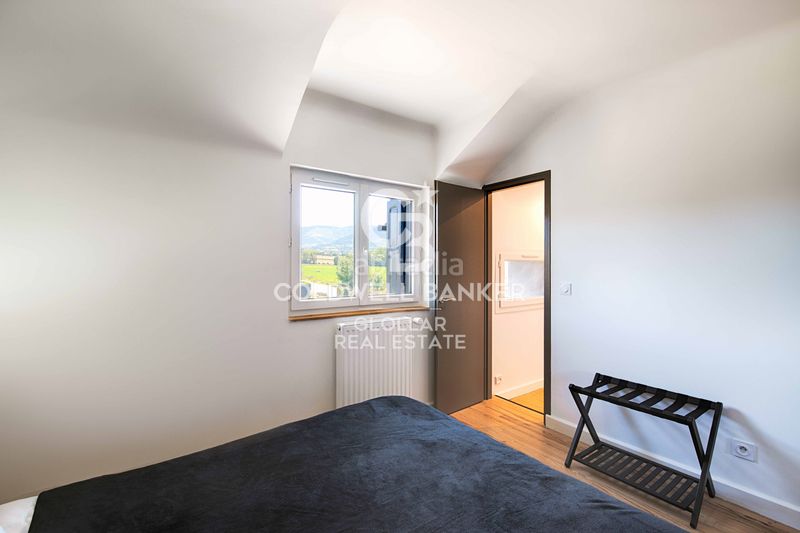Foto 91f96218-dbd6-4e9d-a7bc-c1cf10bba073. Masía casa de pueblo con encanto rústico y moderno en Bourg-Madame