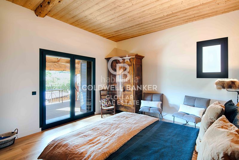 Foto bfb578f9-b220-4ba0-b441-1c0e93aab80d. Masía casa de pueblo con encanto rústico y moderno en Bourg-Madame