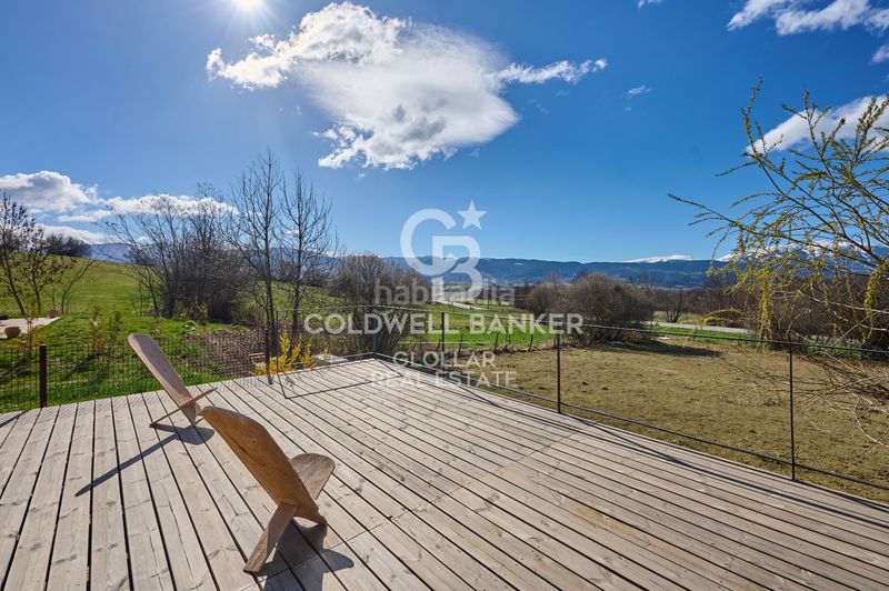 Foto b6e12ccd-e3fb-4d00-9202-03c6e0cdd4ee. Casa amb xemeneia calefacció a Ur