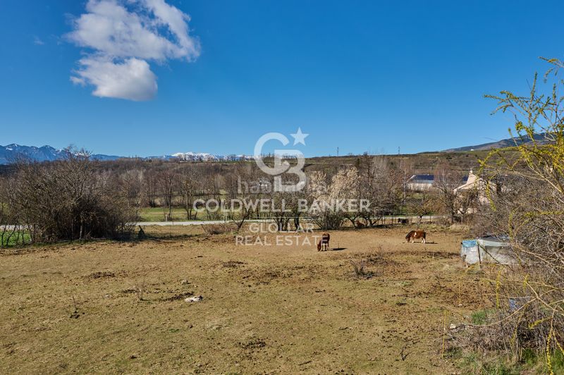 Foto c60d6ec9-e0e0-4e3f-92aa-1605df76c00c. Casa amb xemeneia calefacció a Ur