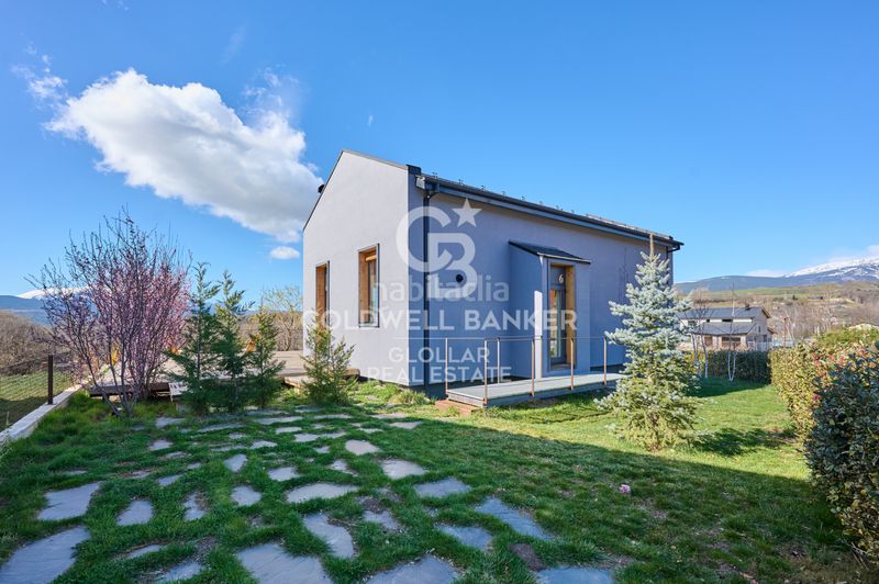 Foto f211f8df-27c5-4e07-b6f3-df4dbd70f68d. Casa amb xemeneia calefacció a Ur