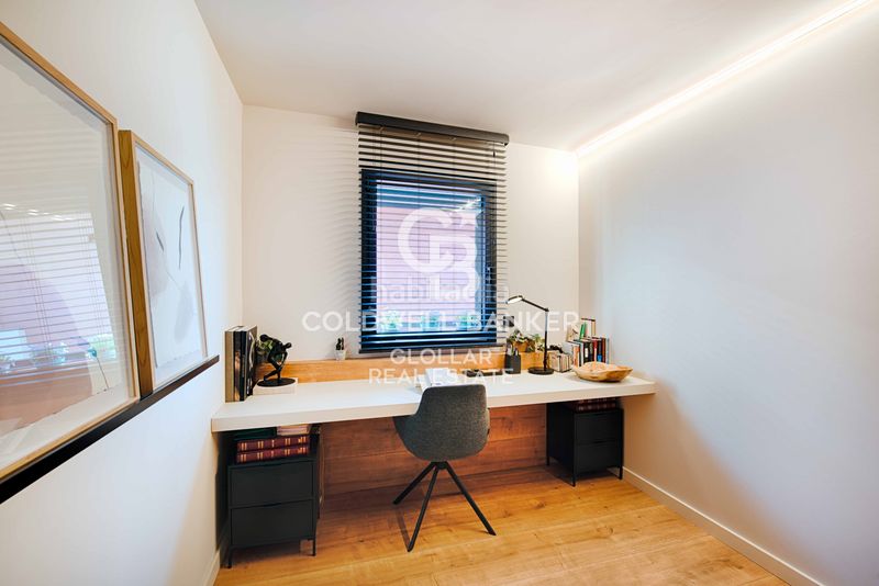 Foto 8363cfc9-6091-4089-9d9f-ffeb421f709d. Apartament amb xemeneia calefacció aparcament a Puigcerdà