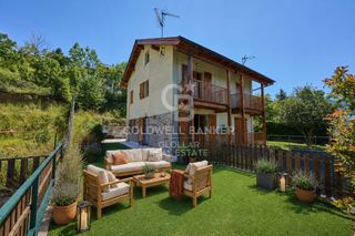 Casa adossada a Osseja Ouest
