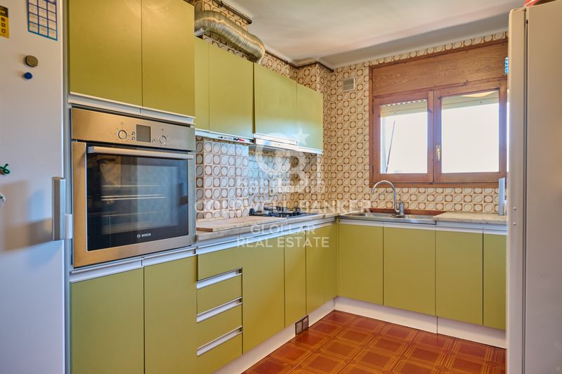 Foto b254f1eb-c2cf-415d-9914-71be0c9e1445. Apartament amb calefacció aparcament a Puigcerdà