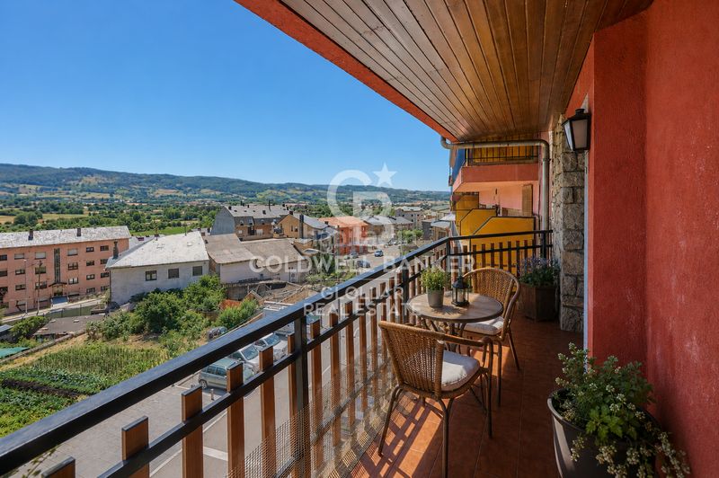 Foto c9ea14cd-d572-4c45-aa15-aaa19d0e521f. Apartament amb calefacció aparcament a Puigcerdà
