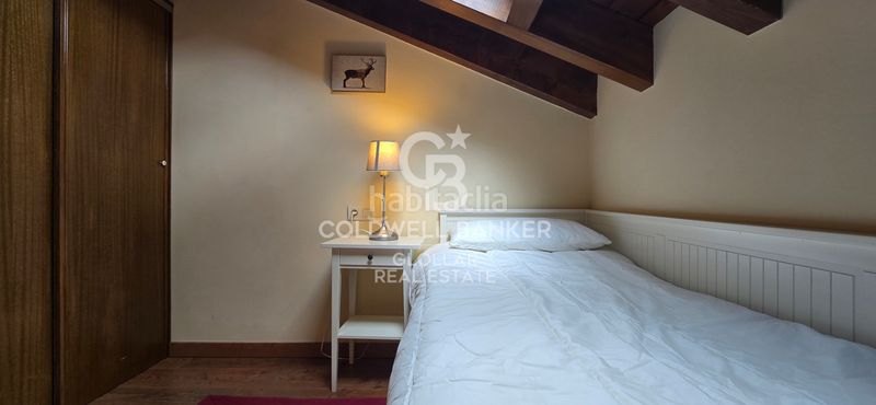 Foto f53260cf-558f-4490-8e83-b200e633d409. Lloguer dúplex amb xemeneia calefacció aparcament a Osseja