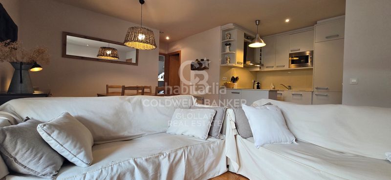 Foto b2c5ce4b-6ddd-4d0d-bf4c-8411bd34d54f. Lloguer planta baixa amb xemeneia calefacció a Err
