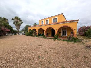 Masia a Oeste