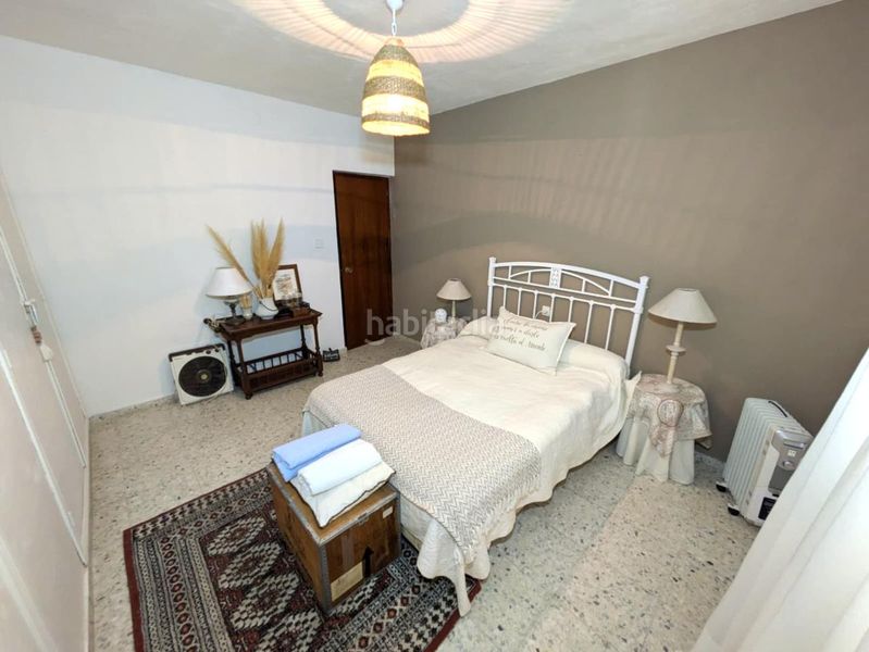 Foto a8c8e4eb-5d51-43b0-9630-a1b61e103568. Casa amb piscina a Valverde de Mérida