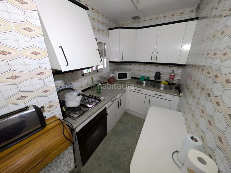 Foto eb55ef30-6974-4cbe-a516-36dc4c8764f9. Maison avec parking dans Garrovilla (La)