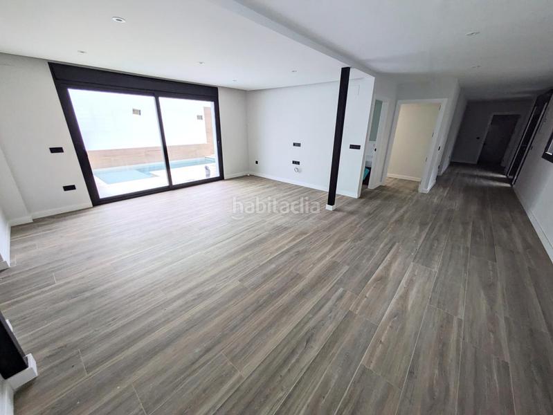 Foto 114135cc-023f-439d-99f6-061951f494d4. Haus mit parking pool in Arroyo de San Serván