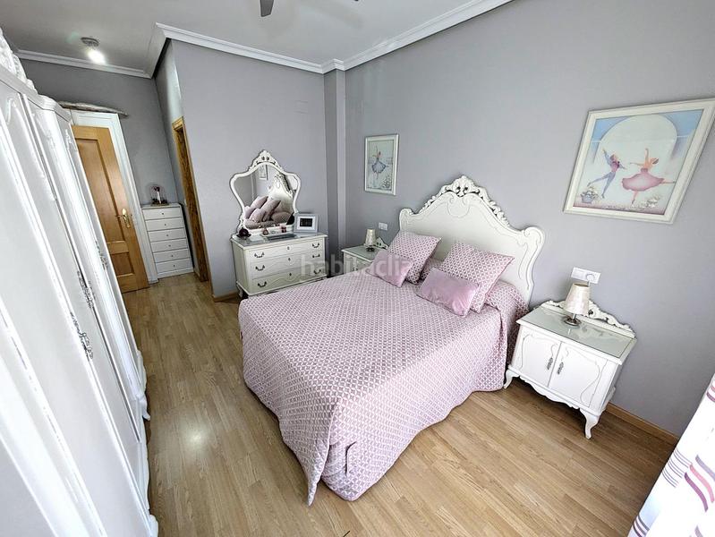 Foto 91c1d88a-a396-4d7e-803c-ec9651965e52. Casa con parcheggio in Este Mérida