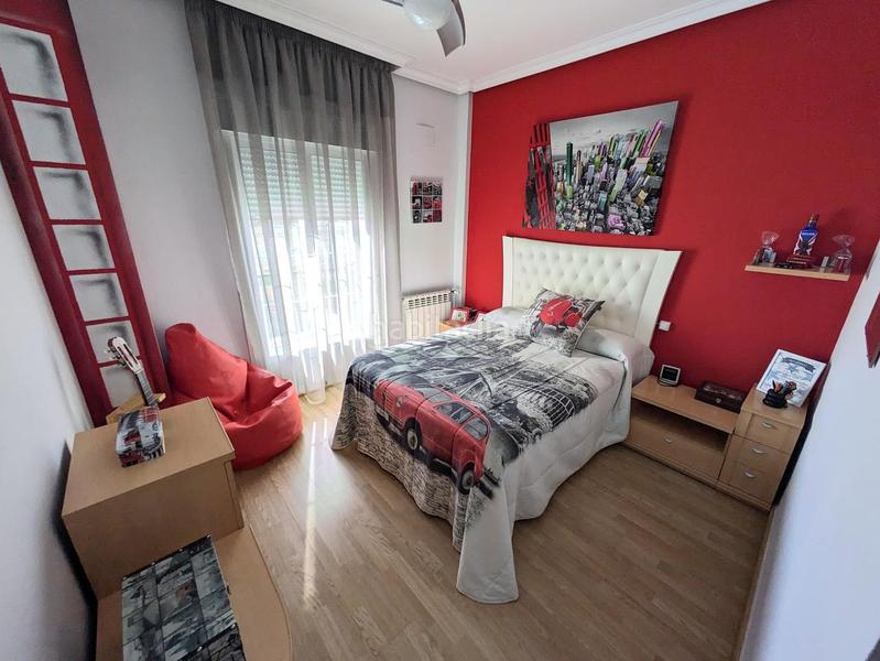 Foto e3e6bc53-9cd8-4074-a560-014675ac38ed. Casa con parcheggio in Este Mérida