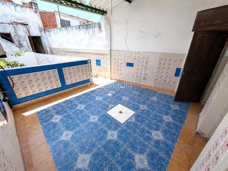 Foto b74a1dc9-7ad6-40d1-8a3b-dd9a0f0a9fd9. Casa a Zarza (La)