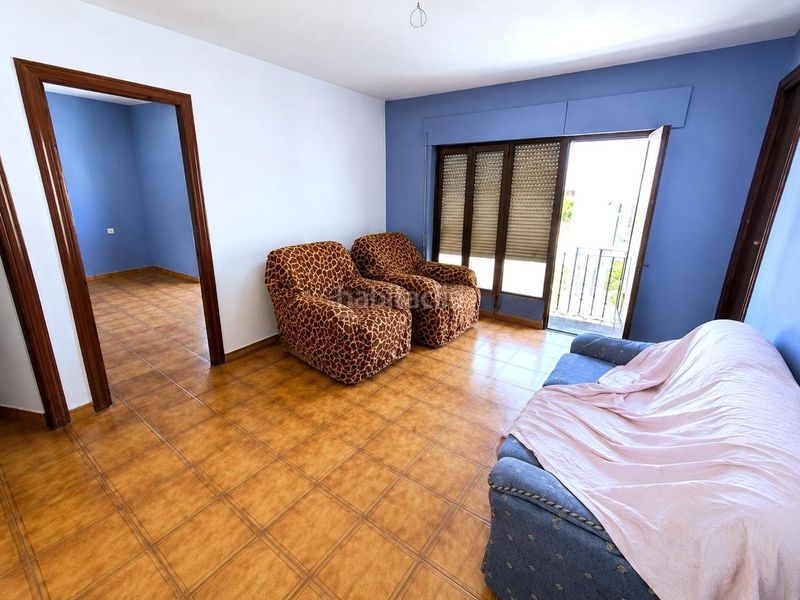 Foto b8e1dfd3-fe36-4e9c-a48a-af08c6a83c32. Casa a Zarza (La)