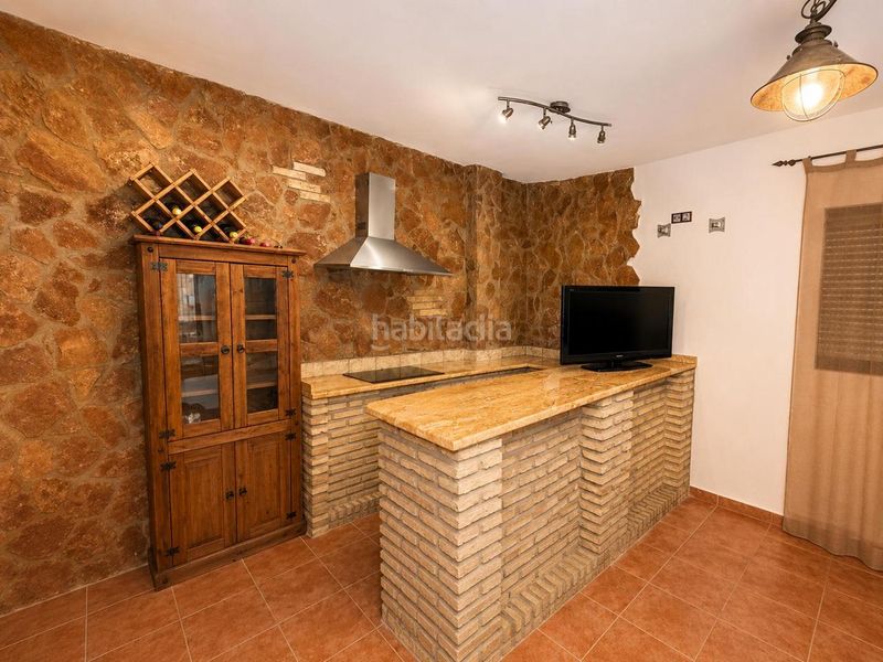 Foto bf72967d-cc18-4b00-aa1d-c2659f45c586. Casa amb aparcament a Sur Mérida