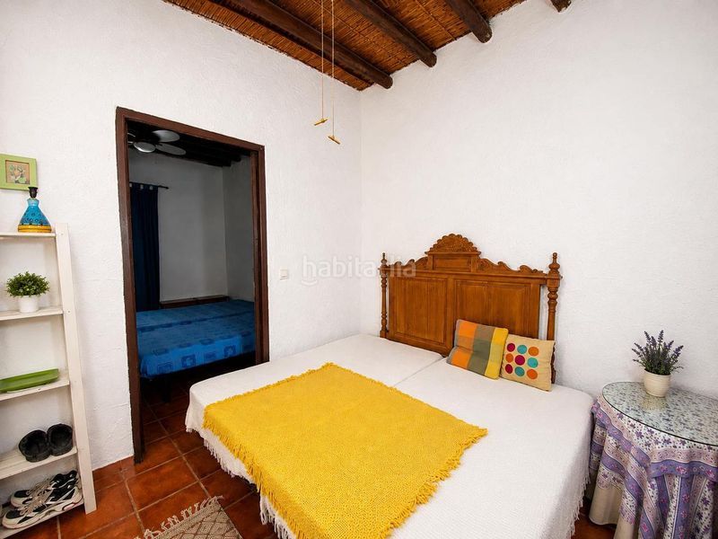 Foto a798db55-82e8-417c-8161-1f77132972e6. Masia amb piscina a Guareña