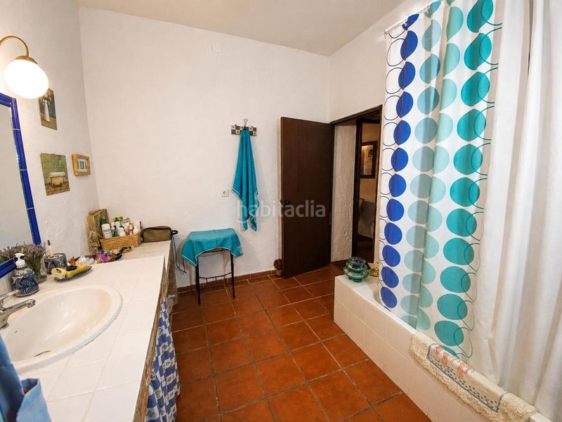 Foto fa9cb49f-f771-49ce-adbb-a4c07a906934. Masia amb piscina a Guareña