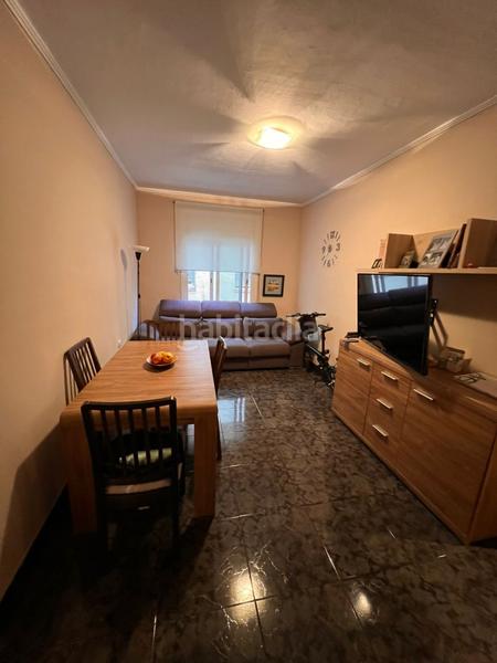 Foto 43b15c5c-994a-423e-b230-4ee6881e2d1b. Pis a Horta Barcelona