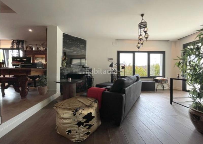 Foto 7b0e34bf-46b4-4190-8eb3-f5ff202100f8. Chalet mit parking pool in Sentmenat