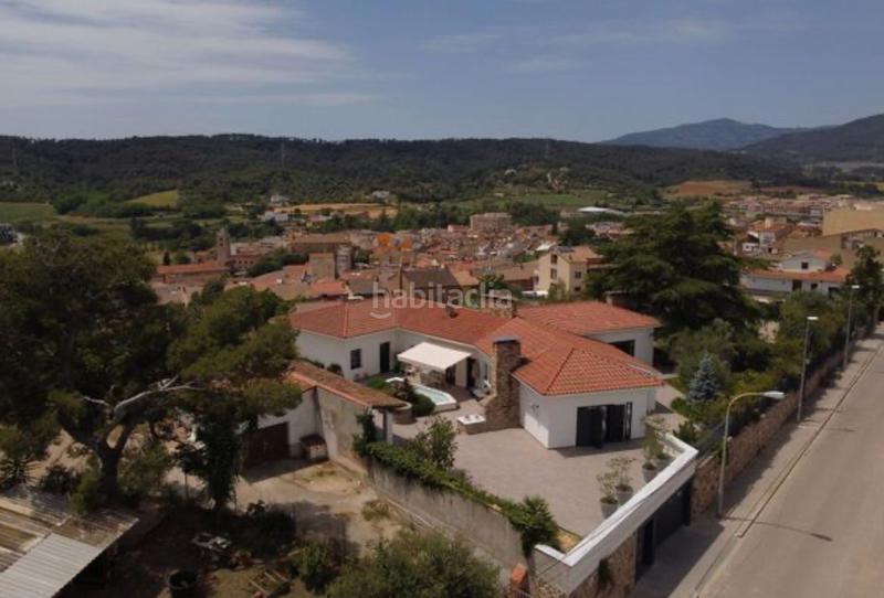 Foto 80f8f3e4-5658-41fd-88de-3fd09df5f640. Chalet mit parking pool in Sentmenat